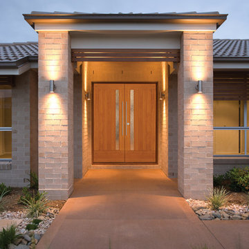 Simpson Contemporary Entry