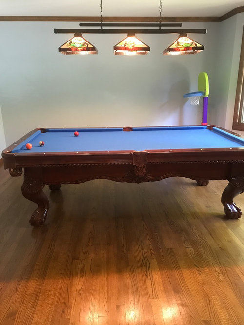 How do I decorate my billiard room?