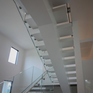 Project #80 | Mono-Beam Staircase with Glass Panels