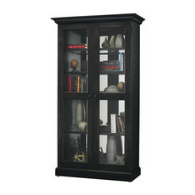 China/Curio cabinet