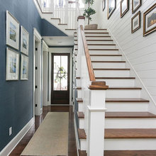 1010 Tall Pine Foyer