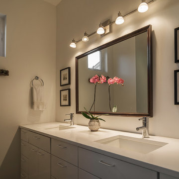 My Houzz: Contemporary Home Hugs a Central Courtyard