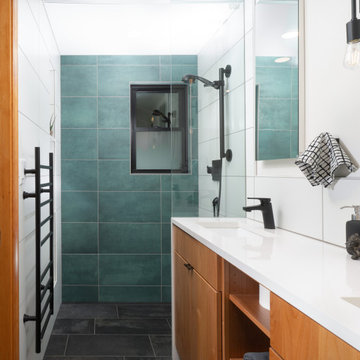 Curbless Shower with Heated Towel Rack