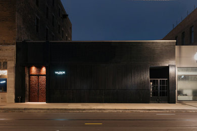 Example of a transitional exterior home design in Chicago