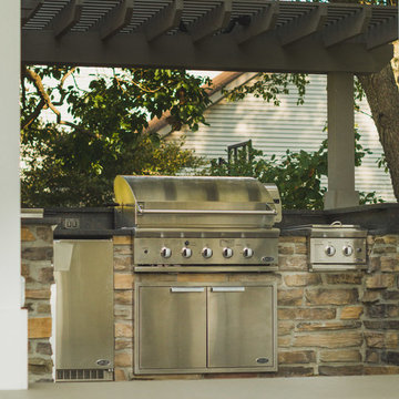 Outdoor Kitchen