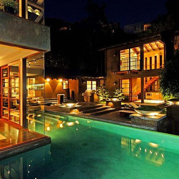 9342 Sierra Mar Hollywood Hills modern home courtyard swimming pool