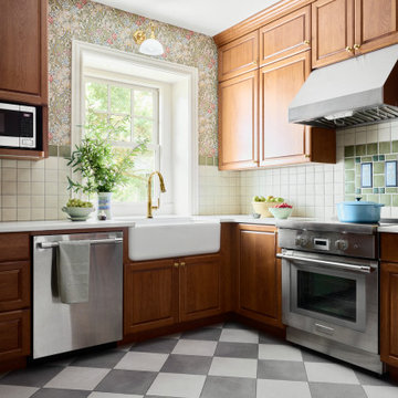 Airy Craftsman Kitchen
