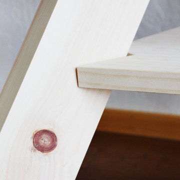 The TV Easel
