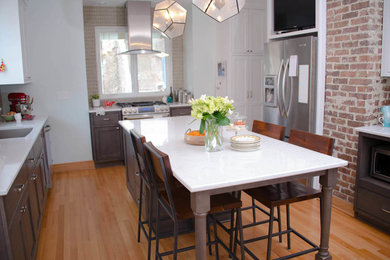 Kitchen - modern kitchen idea in Other