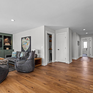 Summit Stunner: Seamless Storage and Style