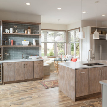 Kitchen Designed for Convenient Cooking