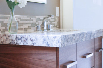 Inspiration for a transitional bathroom remodel in Calgary