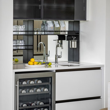 En Pointe Wet Bar