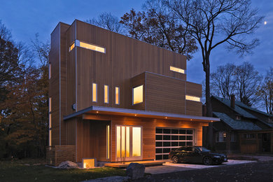 Inspiration for a modern exterior home remodel in Ottawa