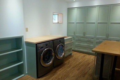 Laundry Room | Custom Cabinets