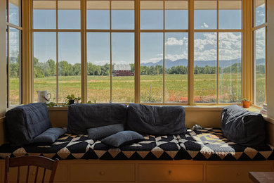 Inspiration for a modern kitchen remodel in Denver