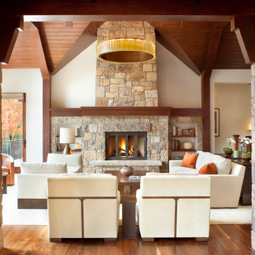 Willoughby Way: Living Room
