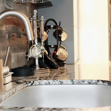 Bronwstone Kitchen Design