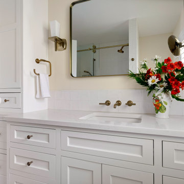 Maison Lumière Bathroom