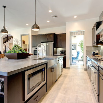 Amber Field | Residence 4