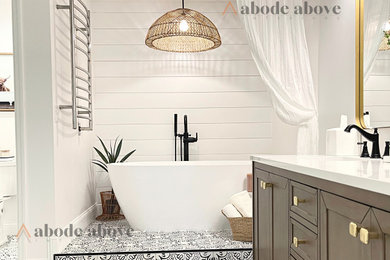 Inspiration for a farmhouse bathroom remodel in Philadelphia