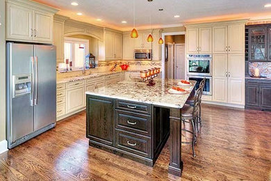Inspiration for a timeless kitchen remodel in Kansas City