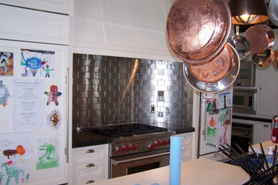 Trendy kitchen photo in Other with gray backsplash and metal backsplash