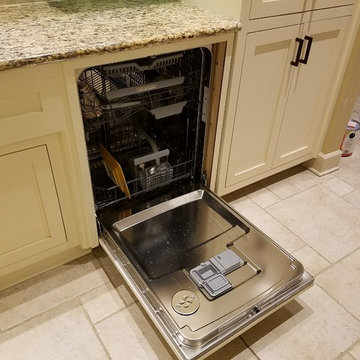 Hoover, AL. Cabinet Refacing/Refinishing/Modifications/New Drawers/etc.