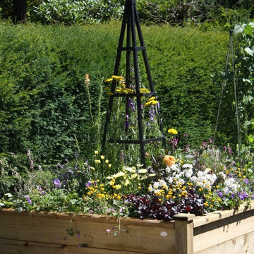 Superior Wooden Raised Beds GDN-474