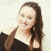 Megan Batess foto