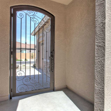 Napa Arched Iron Entry Gate with Full Frame