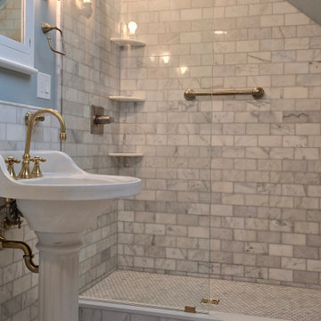 Glamorous transitional third story!