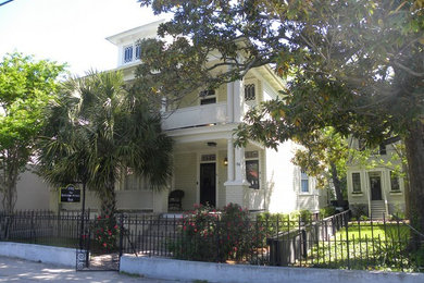 Historical Renovation & Cottage in Downtown Charleston