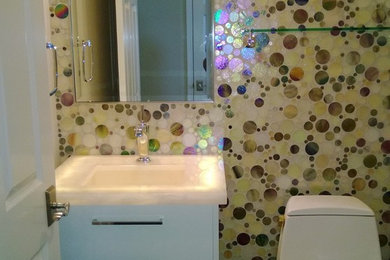 Bathroom - contemporary bathroom idea in Miami