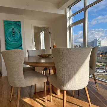 Comfortable Dining Area