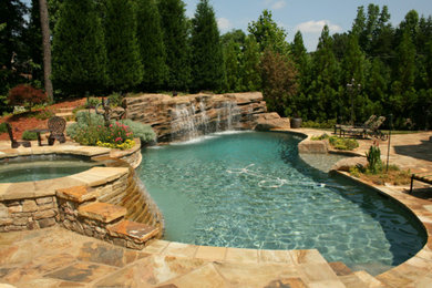 Natural Poolscape with Spa and Outdoor Kitchen