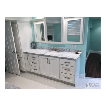 Soothing craftsman style bathroom