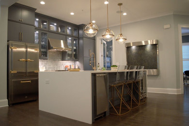 Inspiration for a modern kitchen remodel in Atlanta