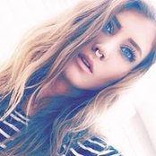 Bria Vredenburg's photo