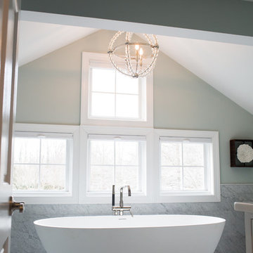 Master Tub & Chandelier