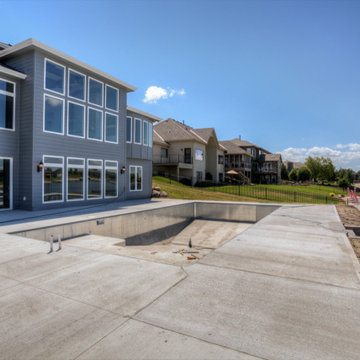 1.5-story custom Brandenburg - modern finishes