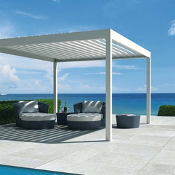 Modern terrace cover for poolside area - Awnings