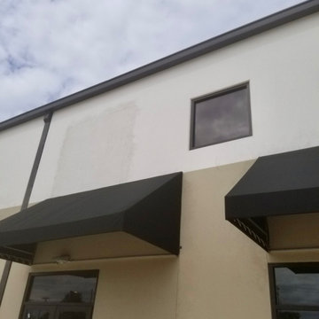 Traditional Awning with Valance and Projection bars