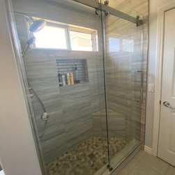 Oakview - San Diego - Shower Doors
