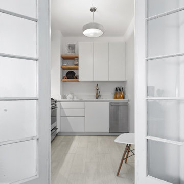 A Compact, Elegant Chicago Kitchen