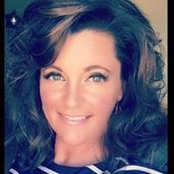Dina Melo's photo