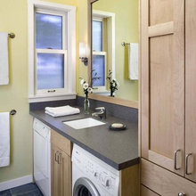 Entry Mud/Laundry-Washroom