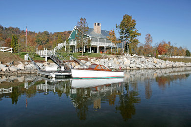 Design ideas for a traditional landscaping in Nashville.