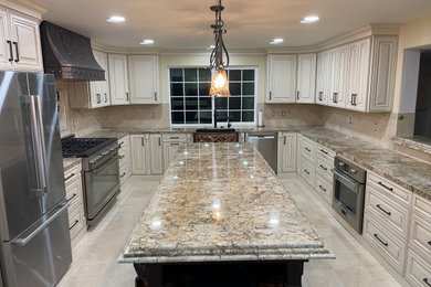 Kitchen photo in Sacramento