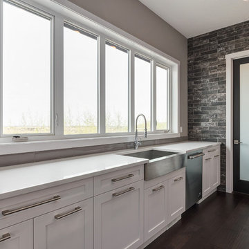 Praise Modern Acreage on Golf Course